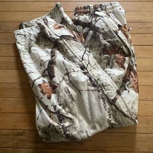 Cabela's Men's Woodland Camo Cargo Pants